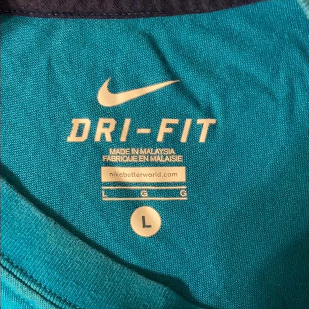 Short sleeve nike hoops tee - Picture 2 of 3